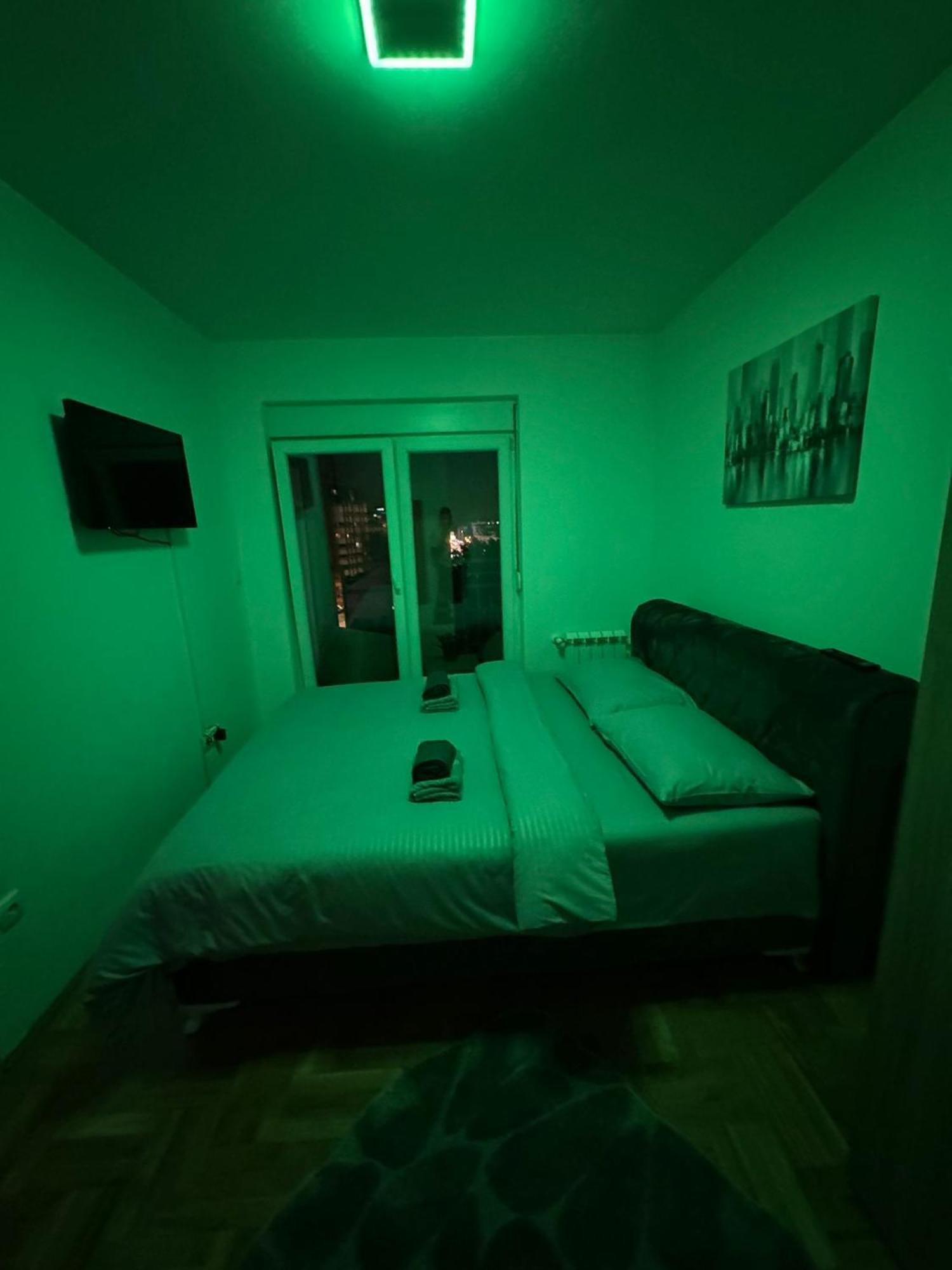 Appartement Stan Na Dan Aurora à Požarevac Extérieur photo