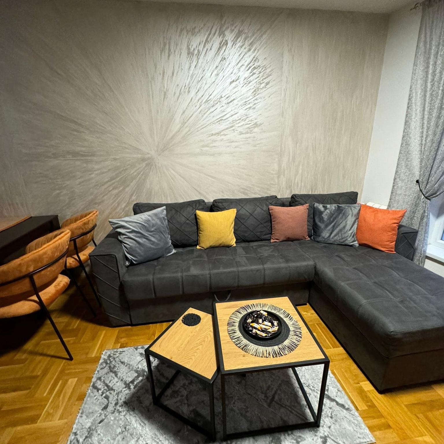 Appartement Stan Na Dan Aurora à Požarevac Extérieur photo