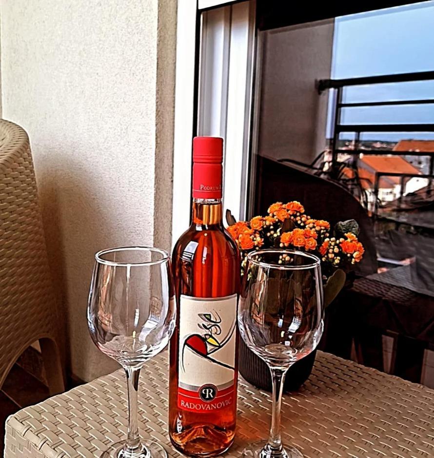 Appartement Stan Na Dan Aurora à Požarevac Extérieur photo
