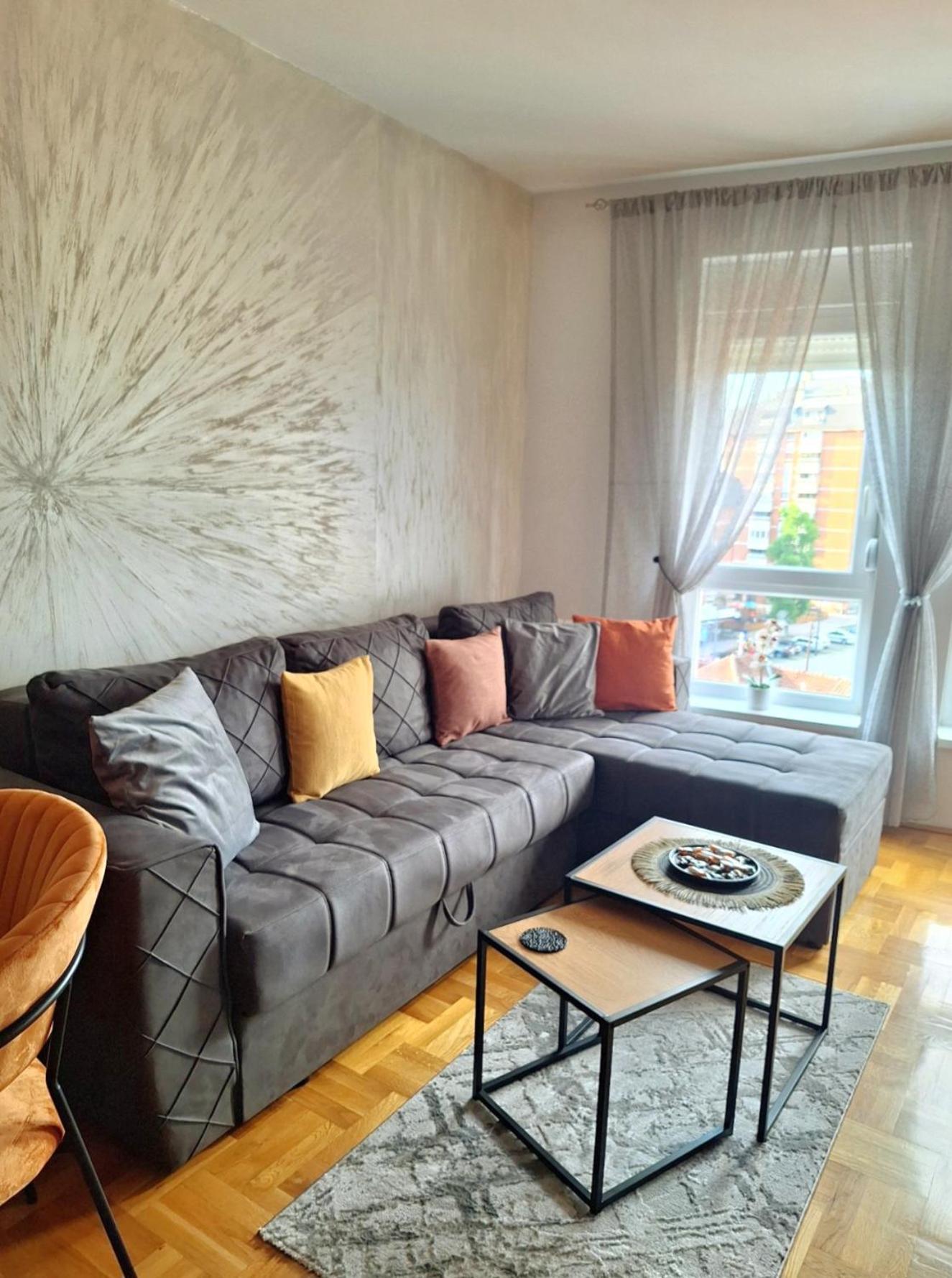 Appartement Stan Na Dan Aurora à Požarevac Extérieur photo